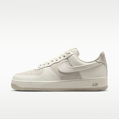Nike Air Force 1 '07 LV8 Men's Shoes. Nike LU